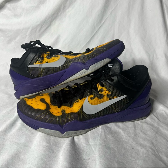kobe poison dart frog purple